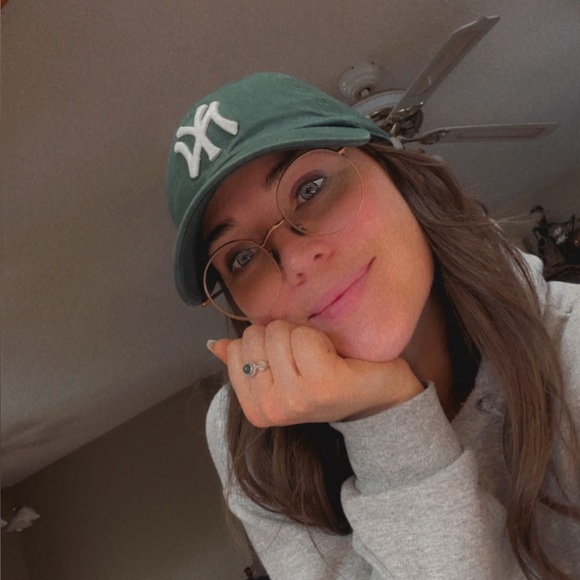 Meet your Posher, Kristan - Picture 2 of 4